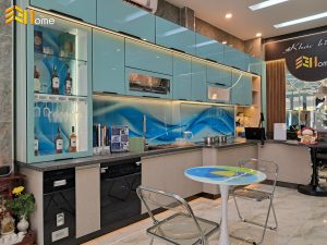 Tủ bếp bếp nhựa cánh kính khung hợp kim nhôm tại Showroom Sài Gòn Homes