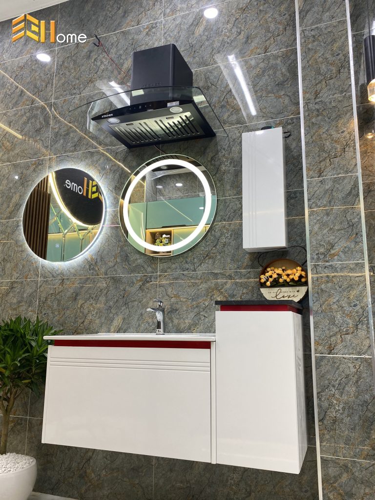 Tủ lavabo treo trong nhà tắm trưng bày tại Showroom