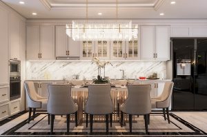 Tủ bếp nhựa tân cổ điển bằng nhựa nhà anh Vượng – Quận 6